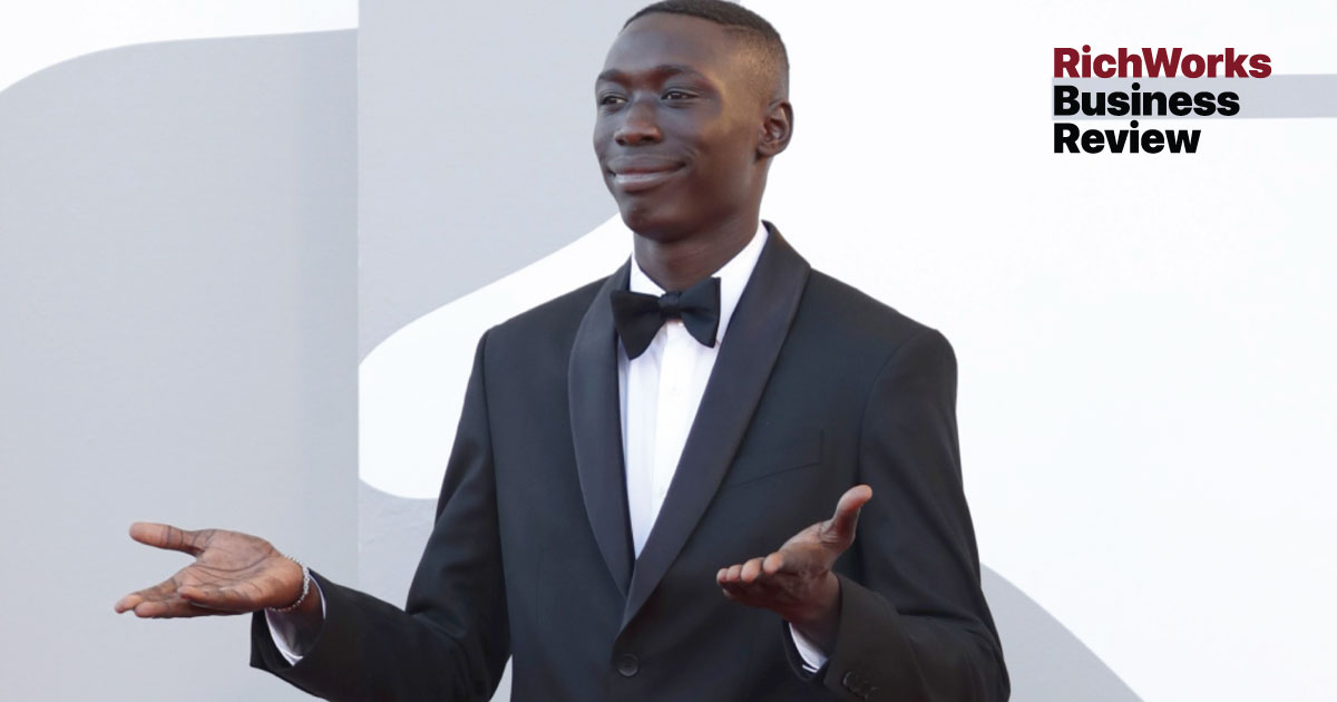 Hanya Buat Video ‘Bisu’, Khaby Lame Kini TikTokers Paling Popular Dunia