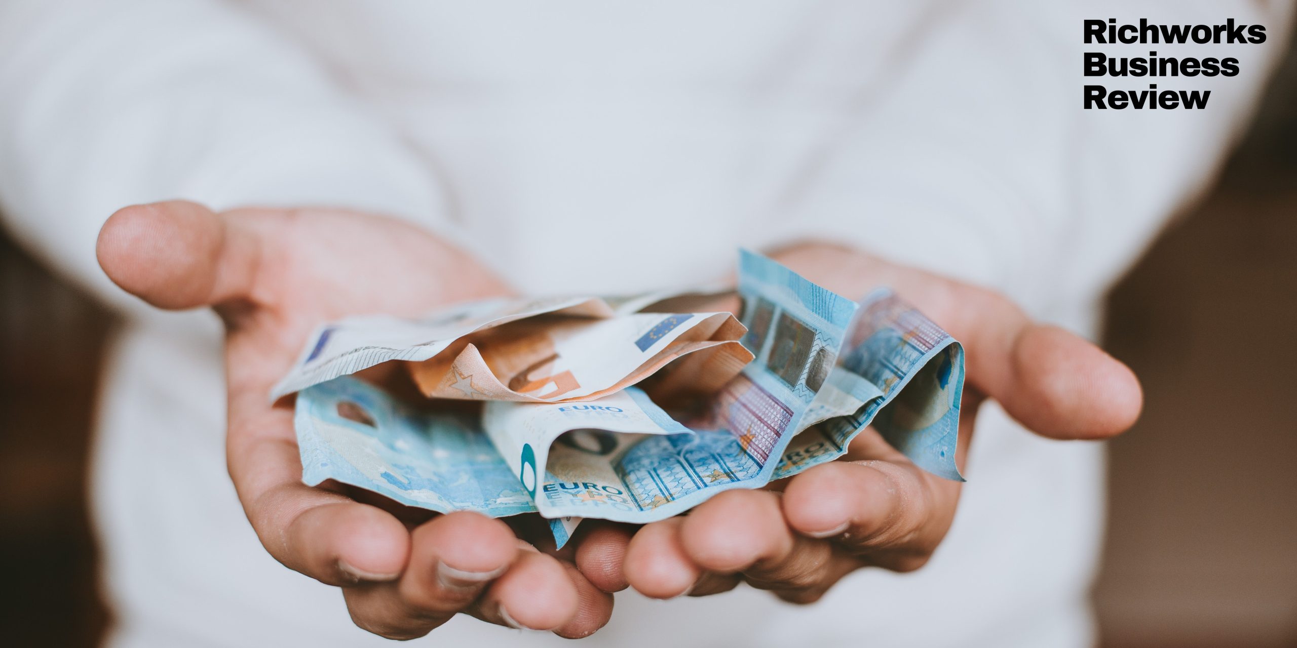 Memberi lebih baik daripada menerima