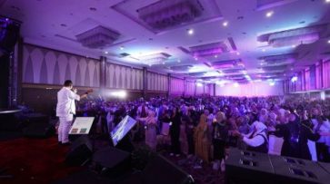 crowd-1000-563-qtsyxshn9v7lkx7k4fm0rw835stthels0r8sh0gwek